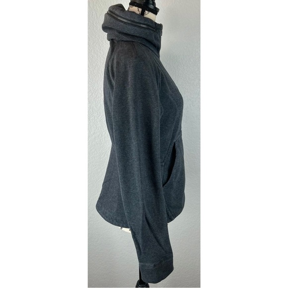 Lululemon &go Destination Hoodie Heathered Black / Black, size 6 - Picture 7 of 15